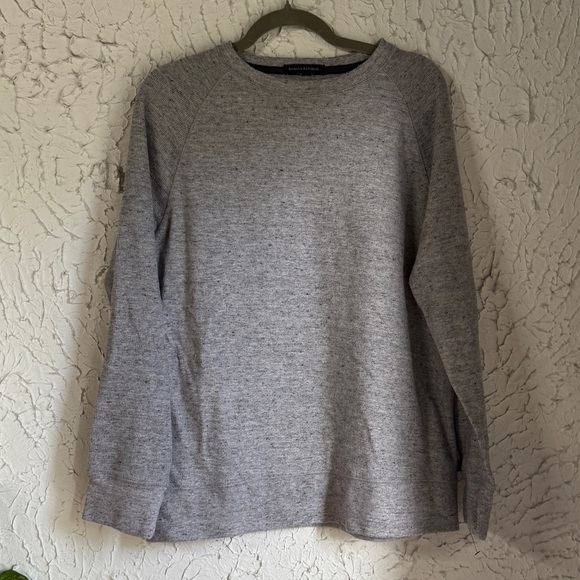 Banana Republic Sweaters - Banana Republic Heather Gray Knit Top